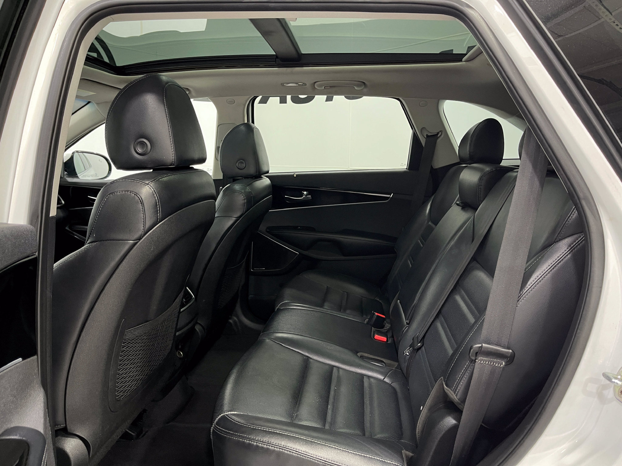 Used 2020 Kia Sorento SX FWD image 30