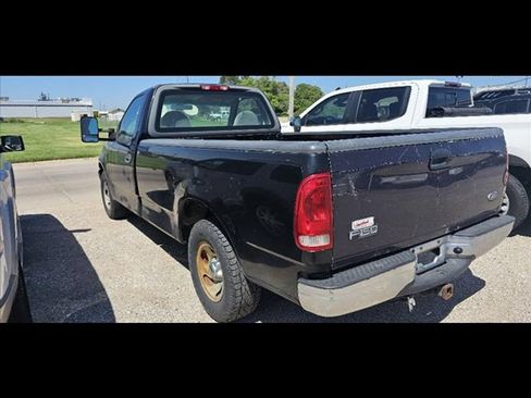 Used 2000 Ford F150 XL RWD image 4