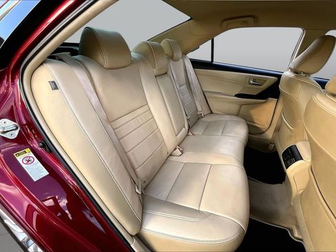 Used 2015 Toyota Camry XLE FWD image 26