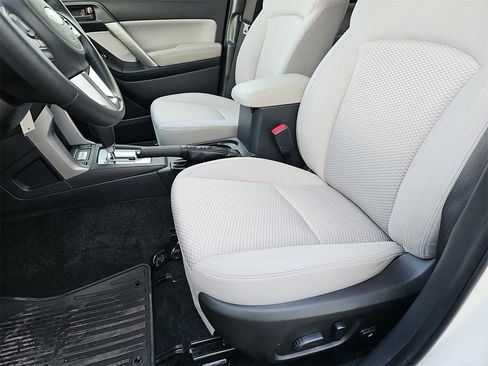 Used 2018 Subaru Forester 2.5i Premium w/ All-Weather Package image 15