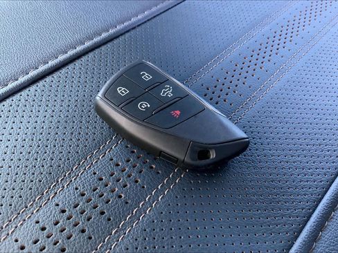 Used 2024 Chevrolet Silverado 1500 High Country image 15