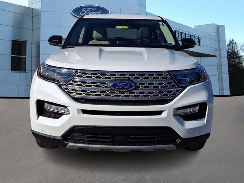 Certified 2023 Ford Explorer Limited w/ Limited Technology Package image 3