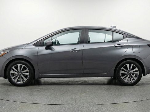 Used 2025 Nissan Versa SV image 5