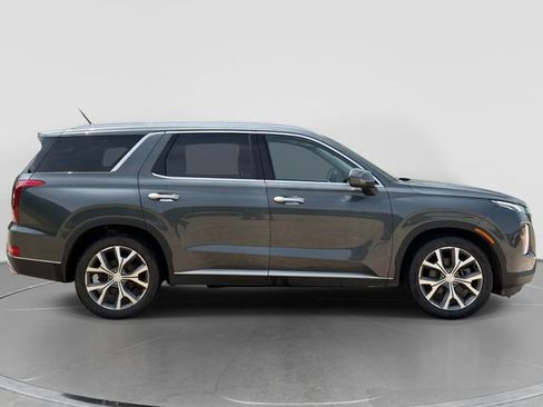 Used 2022 Hyundai Palisade SEL w/ Convenience Package FWD image 2