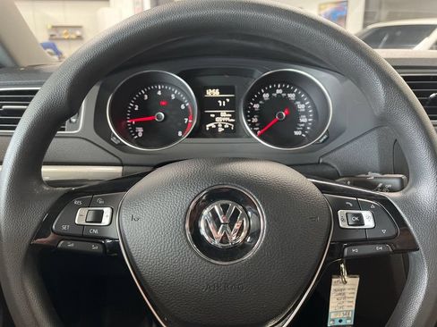 Used 2017 Volkswagen Jetta S FWD image 28