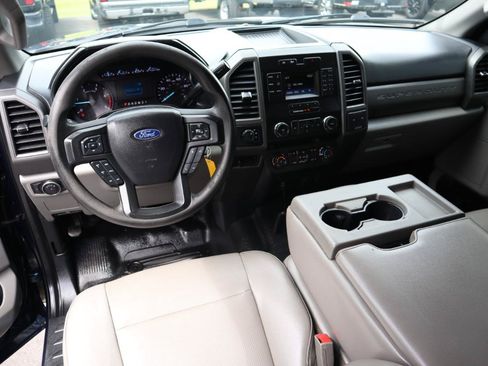 Used 2019 Ford F350 XL w/ Power Equipment Group AWD/4WD image 9