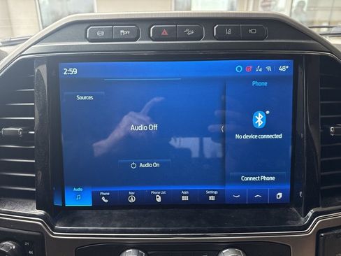 Used 2022 Ford F350 Platinum image 11