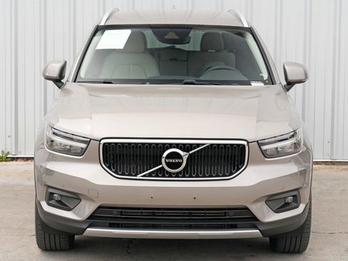 Used 2022 Volvo XC40 T5 Momentum w/ Premium Package image 45