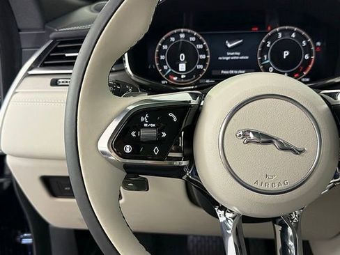 New 2026 Jaguar F-PACE R-Dynamic S AWD/4WD image 39