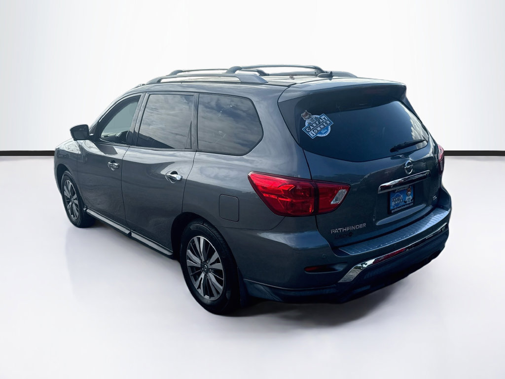 Used 2017 Nissan Pathfinder SL w/ SL Premium Package FWD image 5