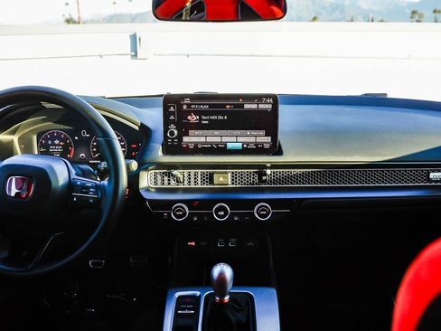 Used 2023 Honda Civic Type R image 13