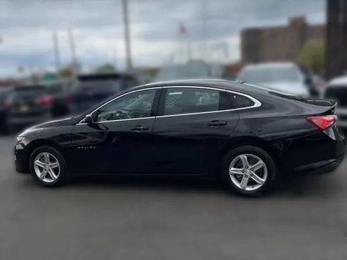 Used 2022 Chevrolet Malibu LT FWD image 5