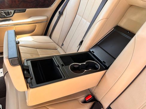 Used 2014 Jaguar XJ L Portfolio RWD image 67