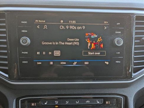 Used 2022 Volkswagen Atlas Cross Sport SE image 13