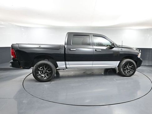 Used 2016 RAM 1500 Laramie w/ Convenience Group image 4
