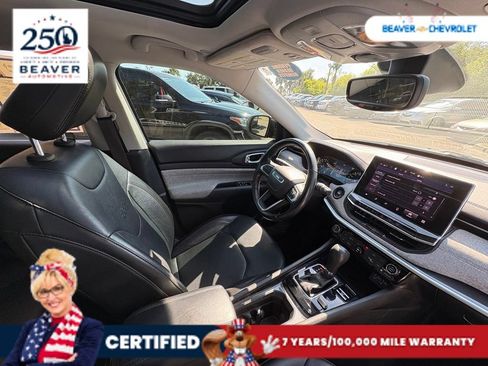Used 2022 Jeep Compass Latitude w/ Sun and Sound Group AWD/4WD image 24