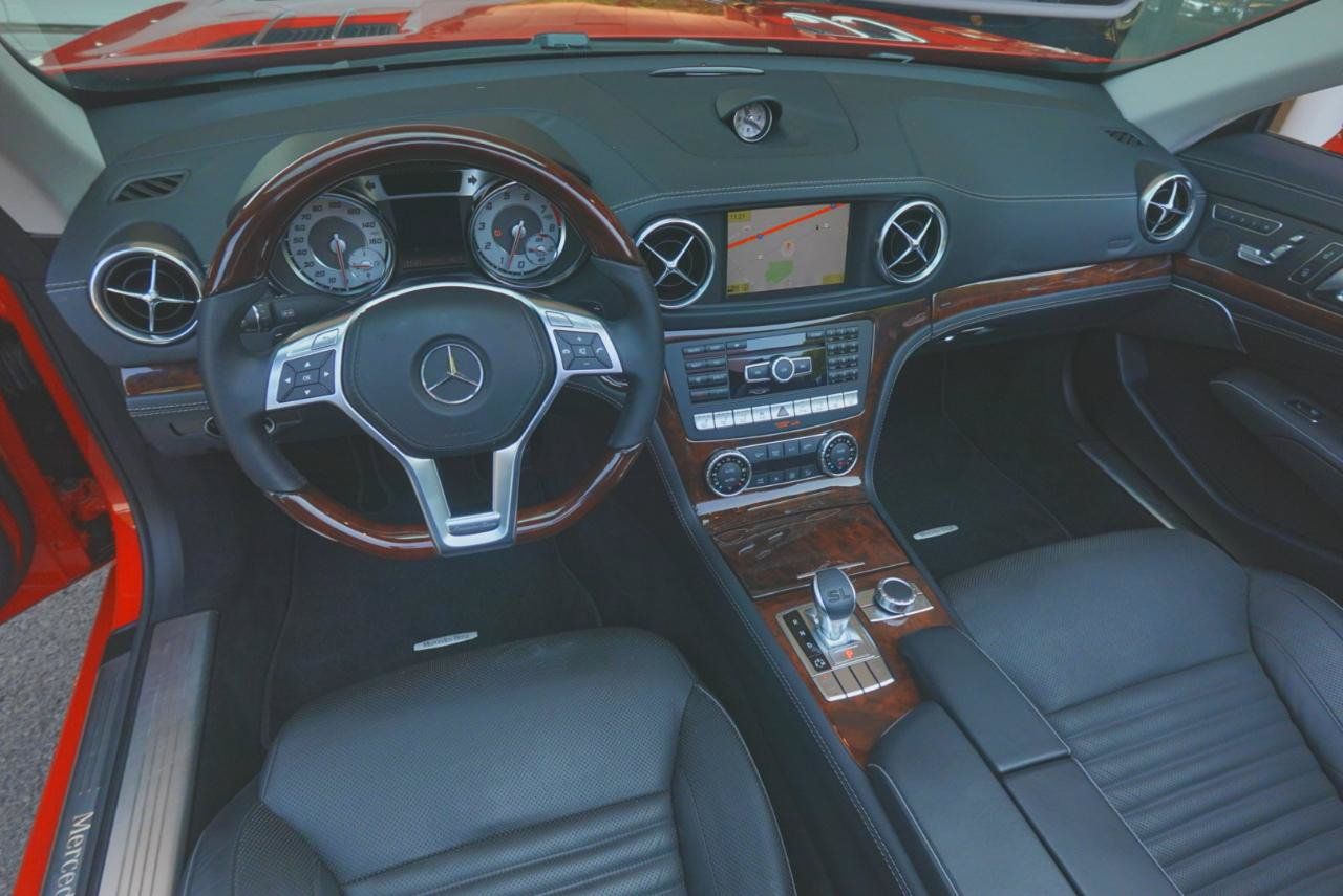 Used 2013 Mercedes-Benz SL 550 image 14
