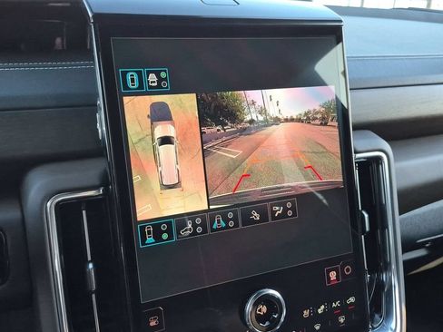 New 2026 GMC Yukon XL Denali Ultimate AWD/4WD image 18
