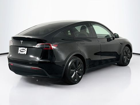 Used 2023 Tesla Model Y Long Range AWD/4WD image 15