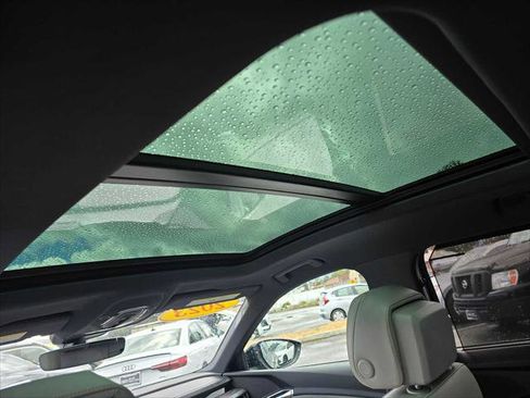 Used 2023 Audi e-tron Chronos w/ Chronos Package AWD/4WD image 23