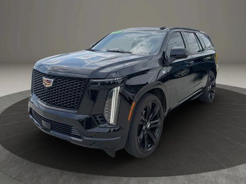 Used 2026 Cadillac Escalade Sport w/ Touring Package AWD/4WD image 3