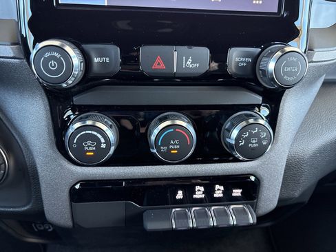 New 2026 RAM 1500 Express image 17