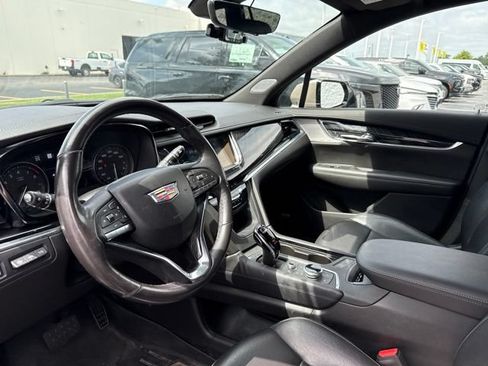 Used 2022 Cadillac XT6 Premium Luxury w/ Technology Package AWD/4WD image 17