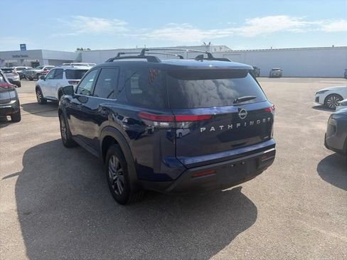 Used 2025 Nissan Pathfinder SV AWD/4WD image 4