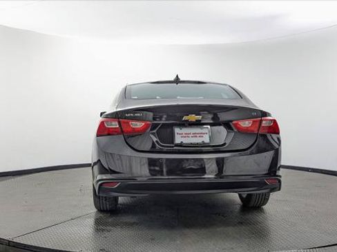 Used 2025 Chevrolet Malibu LT FWD image 7