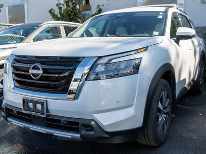 Certified 2025 Nissan Pathfinder SL