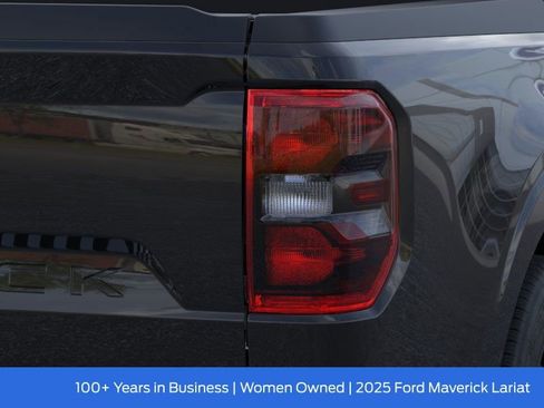 New 2025 Ford Maverick Lariat w/ Black Appearance Package image 24