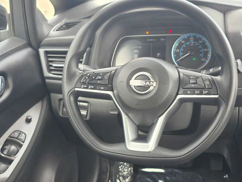 Used 2024 Nissan Leaf S FWD image 19