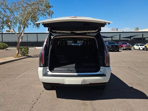 Used 2015 Cadillac Escalade ESV Premium AWD/4WD image 14