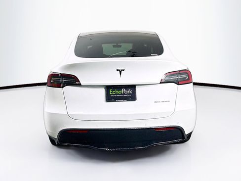 Used 2020 Tesla Model Y Long Range image 7