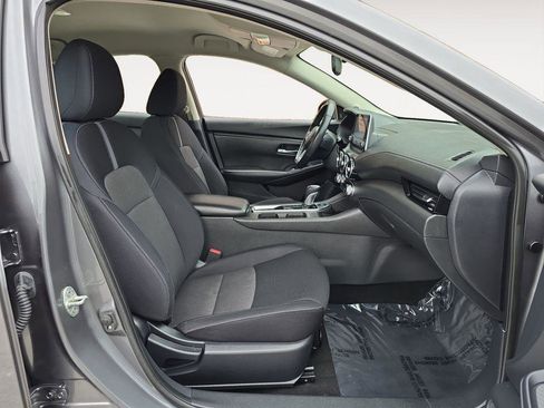 Used 2021 Nissan Sentra SV image 9