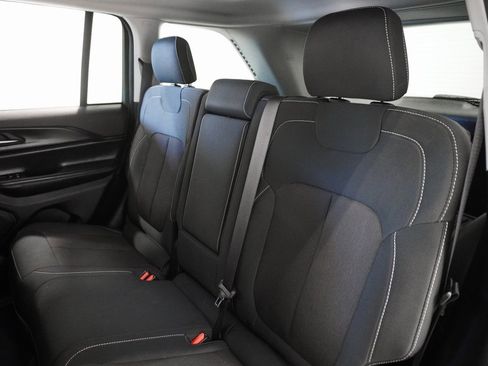 Certified 2024 Jeep Grand Cherokee Laredo image 14