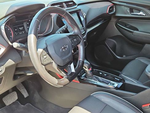 Used 2021 Chevrolet TrailBlazer RS w/ Convenience Package FWD image 10