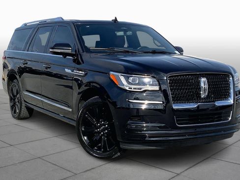 Used 2023 Lincoln Navigator L Reserve image 2