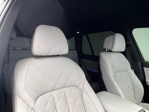Certified 2024 BMW X5 M60i w/ Climate Comfort Package AWD/4WD image 7