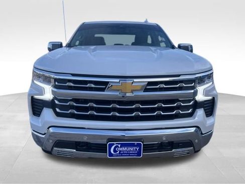 Used 2023 Chevrolet Silverado 1500 LTZ image 3