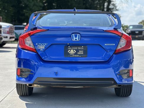 Used 2017 Honda Civic Touring image 6