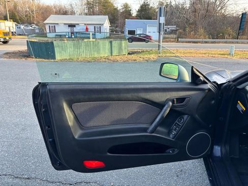 Used 2006 Hyundai Tiburon GS image 19