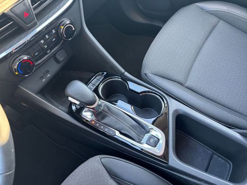 Used 2025 Buick Encore GX Preferred image 39