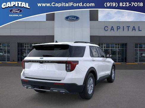New 2026 Ford Explorer Active image 8