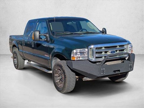 Used 2003 Ford F250 XLT image 3