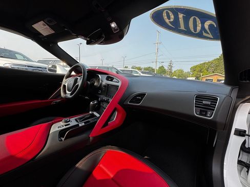 Used 2019 Chevrolet Corvette Z06 RWD image 31