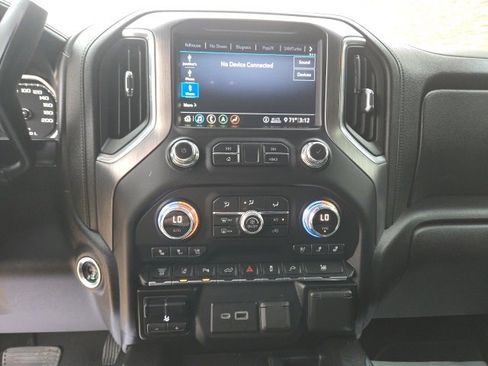 Used 2020 GMC Sierra 3500 Denali w/ Denali Ultimate Package image 10