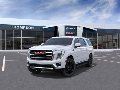 New 2026 GMC Yukon XL Elevation image 32