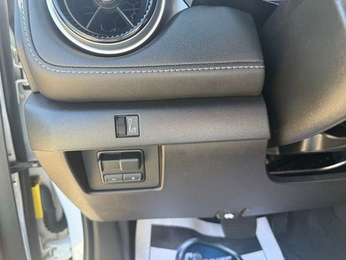 Used 2024 Chevrolet Colorado LT w/ LT Convenience Package II RWD image 33
