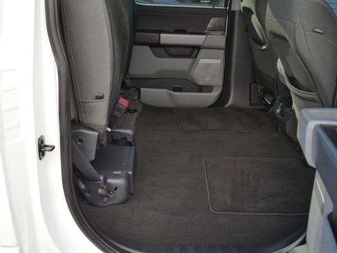 Certified 2024 Ford F250 XLT w/ XLT Premium Package image 31